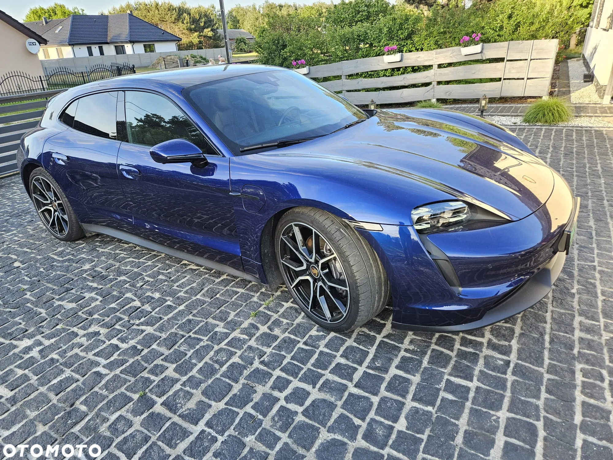 Porsche Taycan 89kWh Sport Turismo - 10