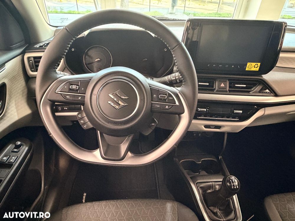 Suzuki Swift 1.2 Dualjet 12V MHEV Spirit - 6