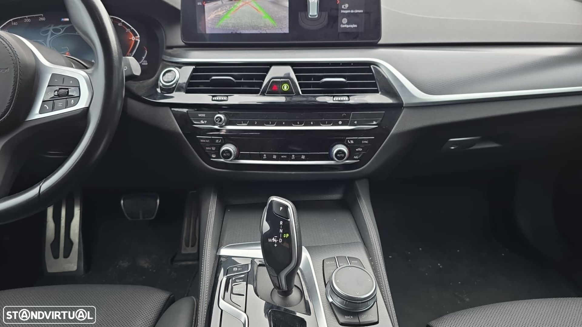 BMW 520 d Pack Desportivo M Auto - 12