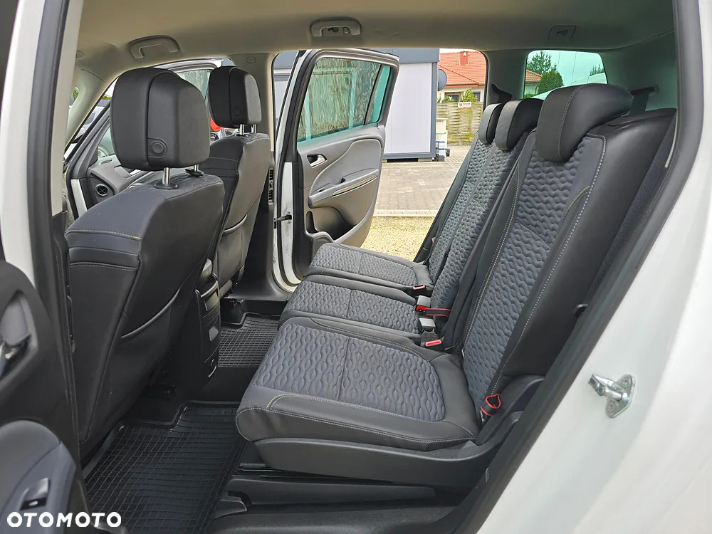 Opel Zafira 1.4 T Cosmo - 17