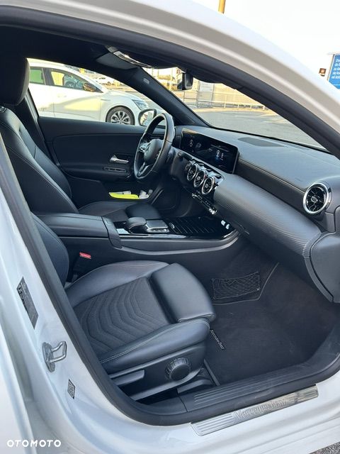 Mercedes-Benz Klasa A 180 Style 7G-DCT - 9