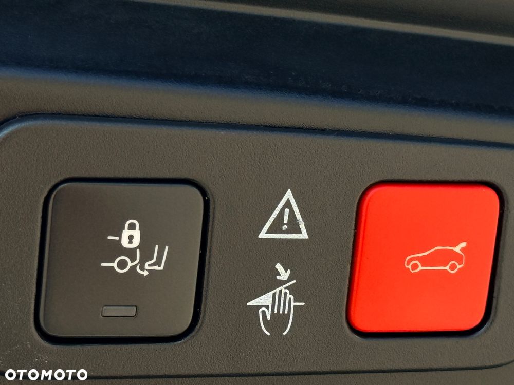 Peugeot 5008 PureTech 180 EAT8 Stop & Start GT - 34