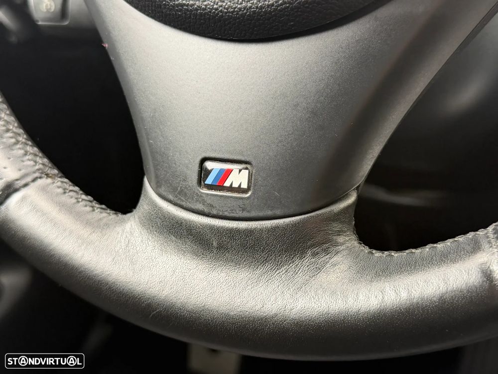 BMW 118 d Pack M - 13