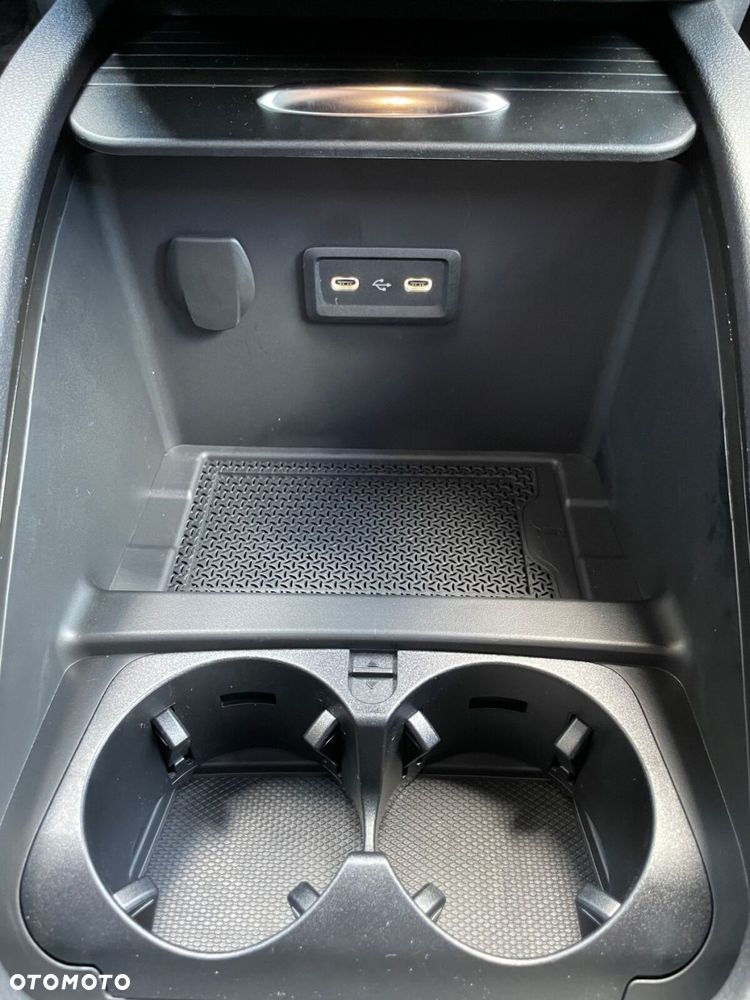 Mercedes-Benz Klasa V - 19