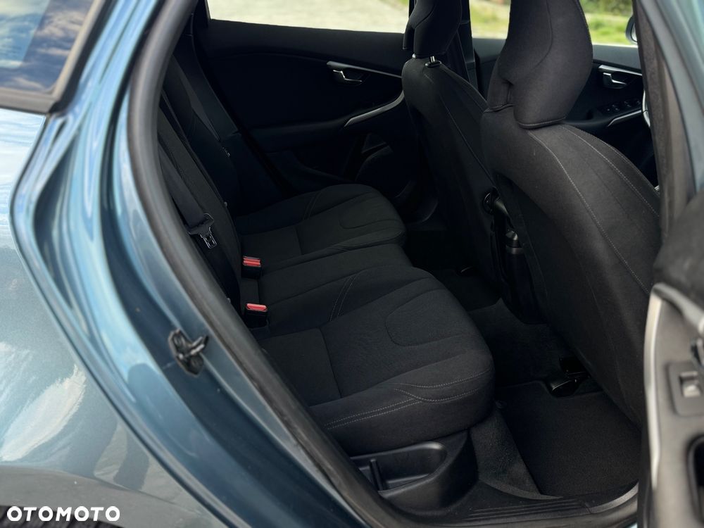 Volvo V40 D2 - 12
