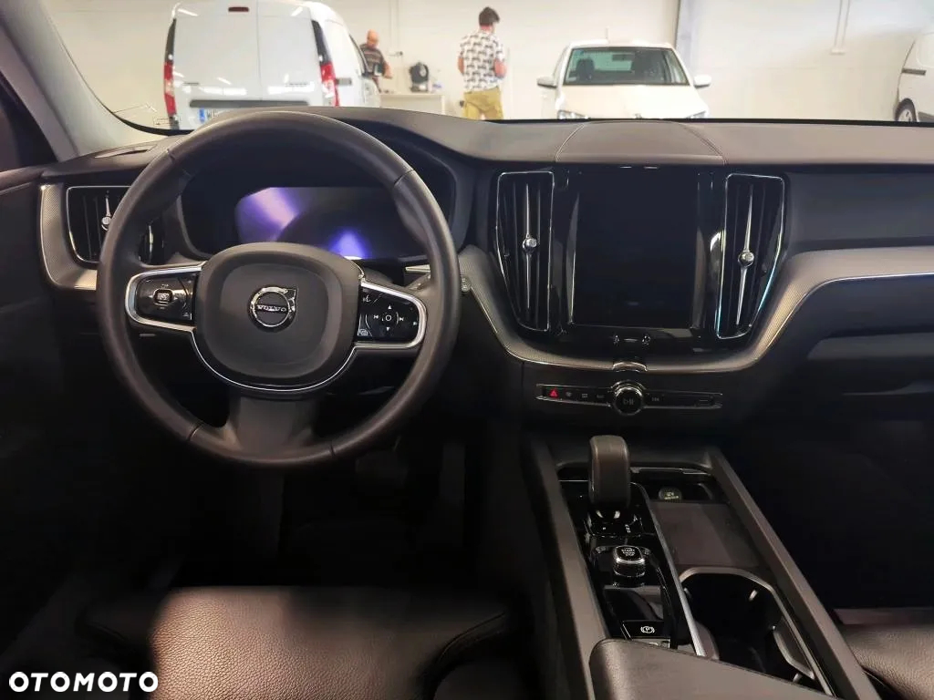 Volvo XC 60 B4 B Plus Bright - 6