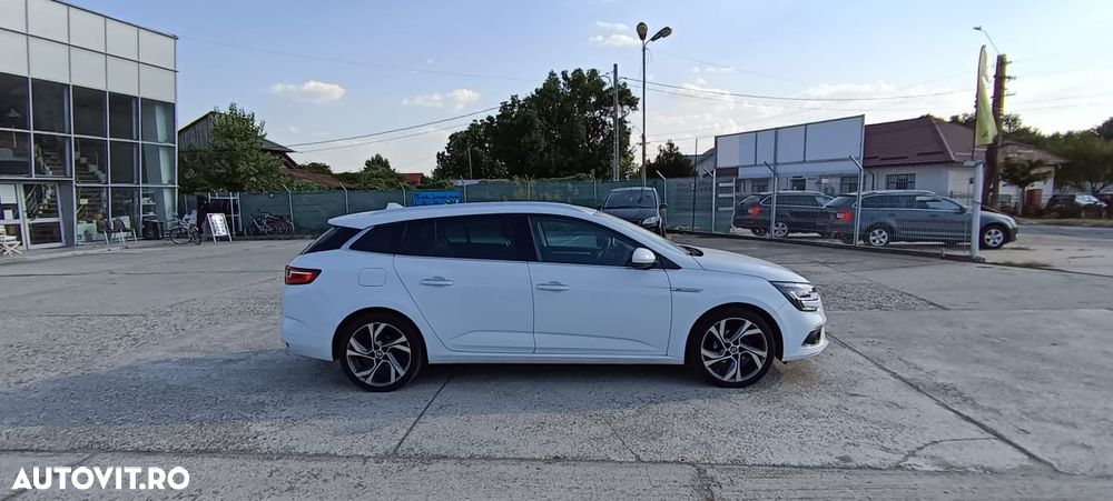 Renault Megane ENERGY dCi 110 EDC BOSE EDITION - 4