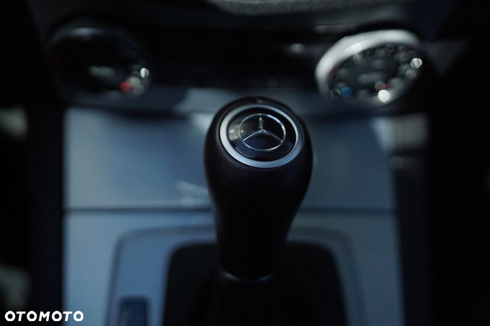 Mercedes-Benz Klasa C 63 AMG 7G-TRONIC SPORT EDITION - 16