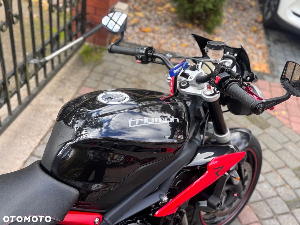 Triumph Street Triple - 14