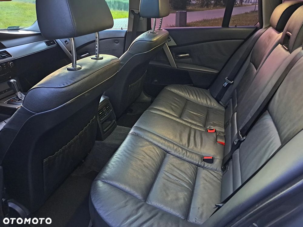 BMW Seria 5 530d - 13