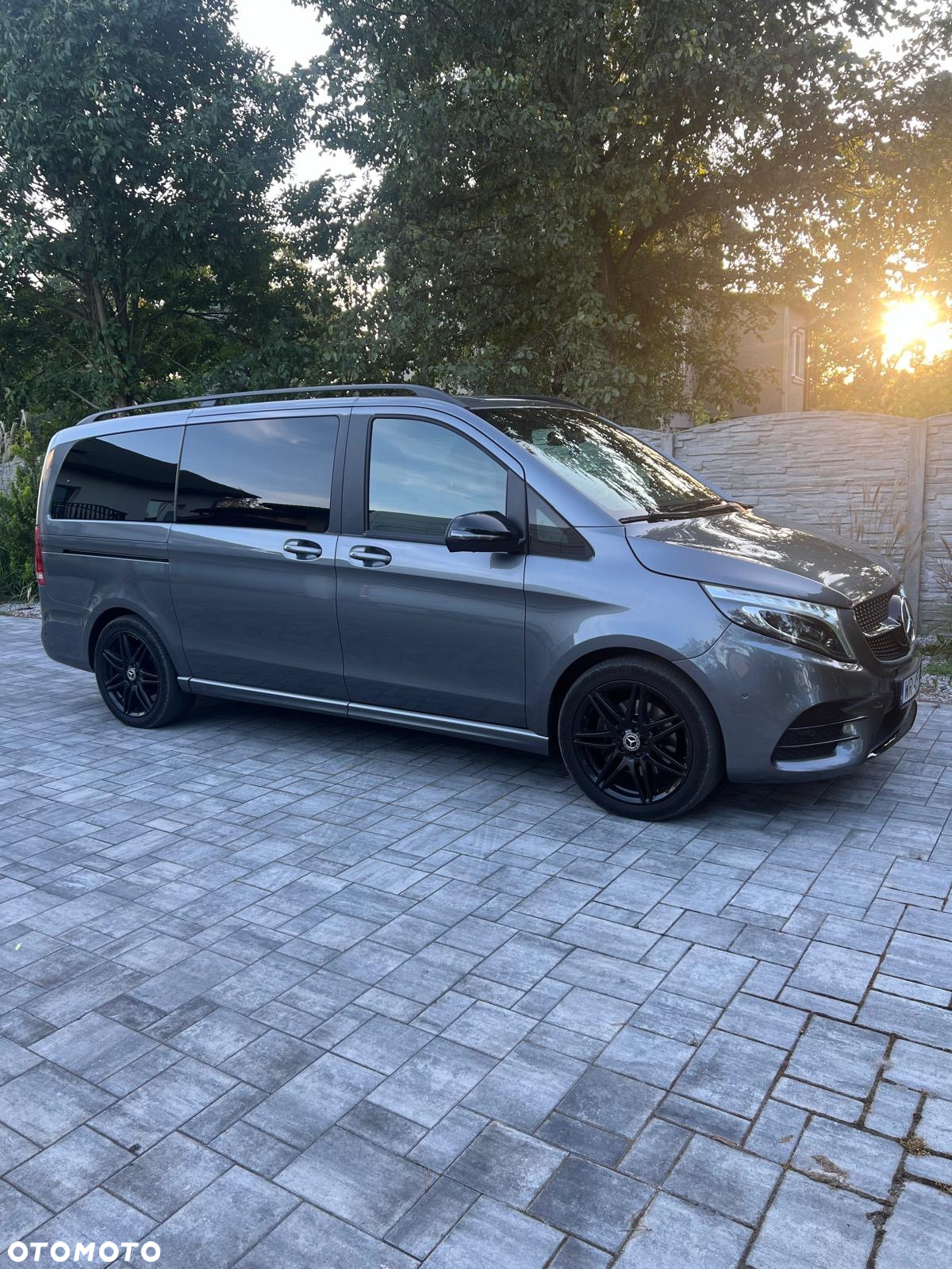 Mercedes-Benz Klasa V 300 d Exclusive 9G-Tronic (d³ugi) - 7