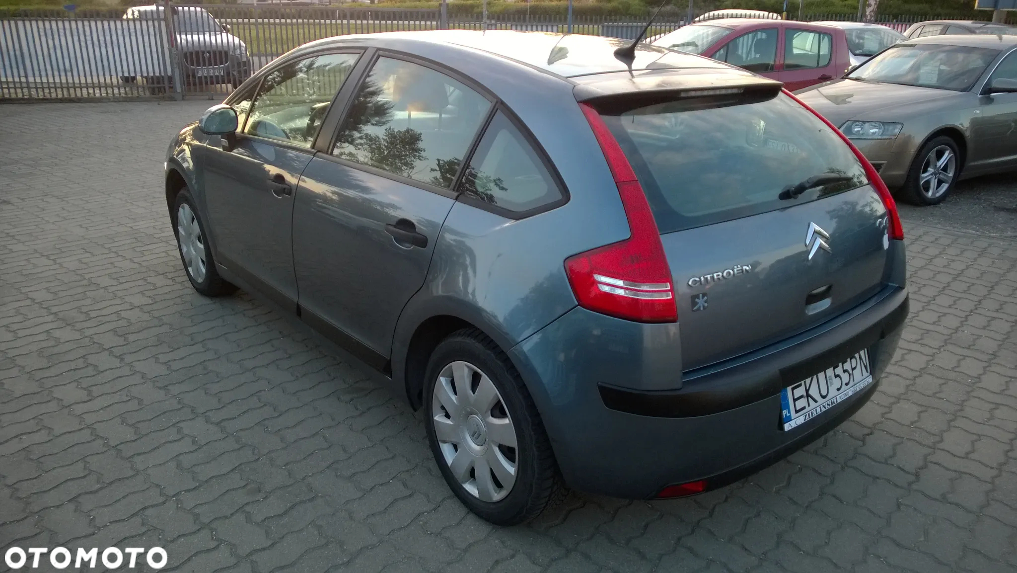 Citroën C4 1.4 16V SX - 4