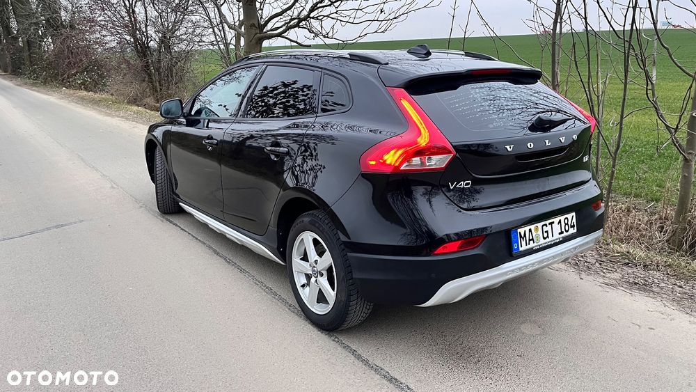 Volvo V40 Cross Country D2 Geartronic Momentum - 5