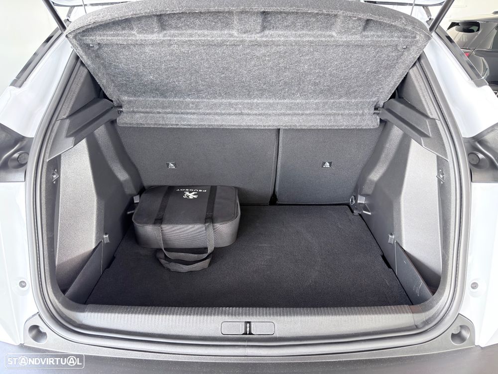 Peugeot e-2008 156 GT Exclusive - 29