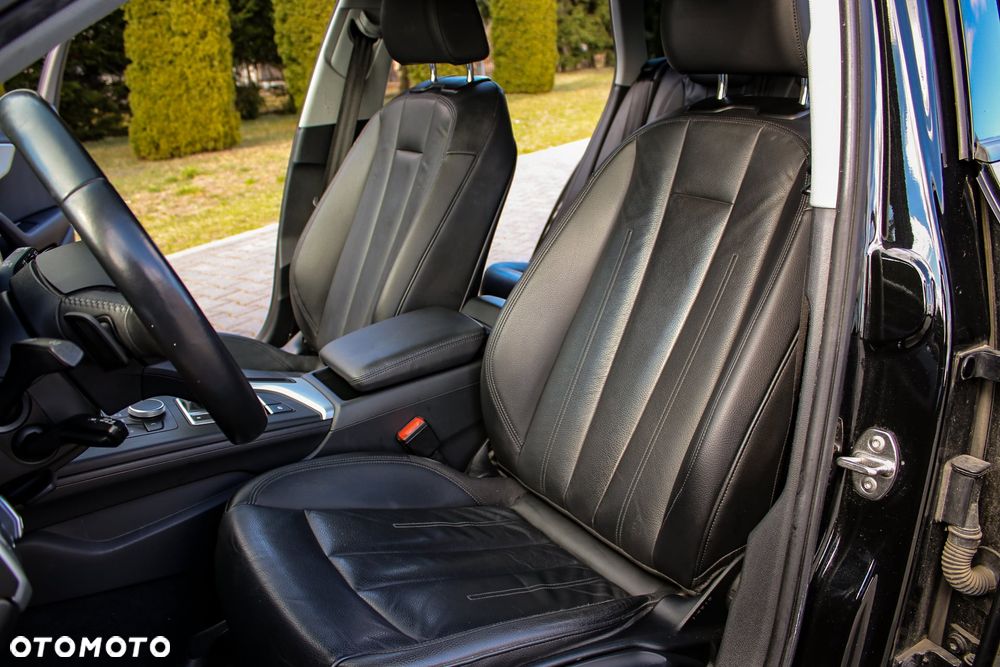 Audi A4 Avant 2.0 TDI S tronic - 32