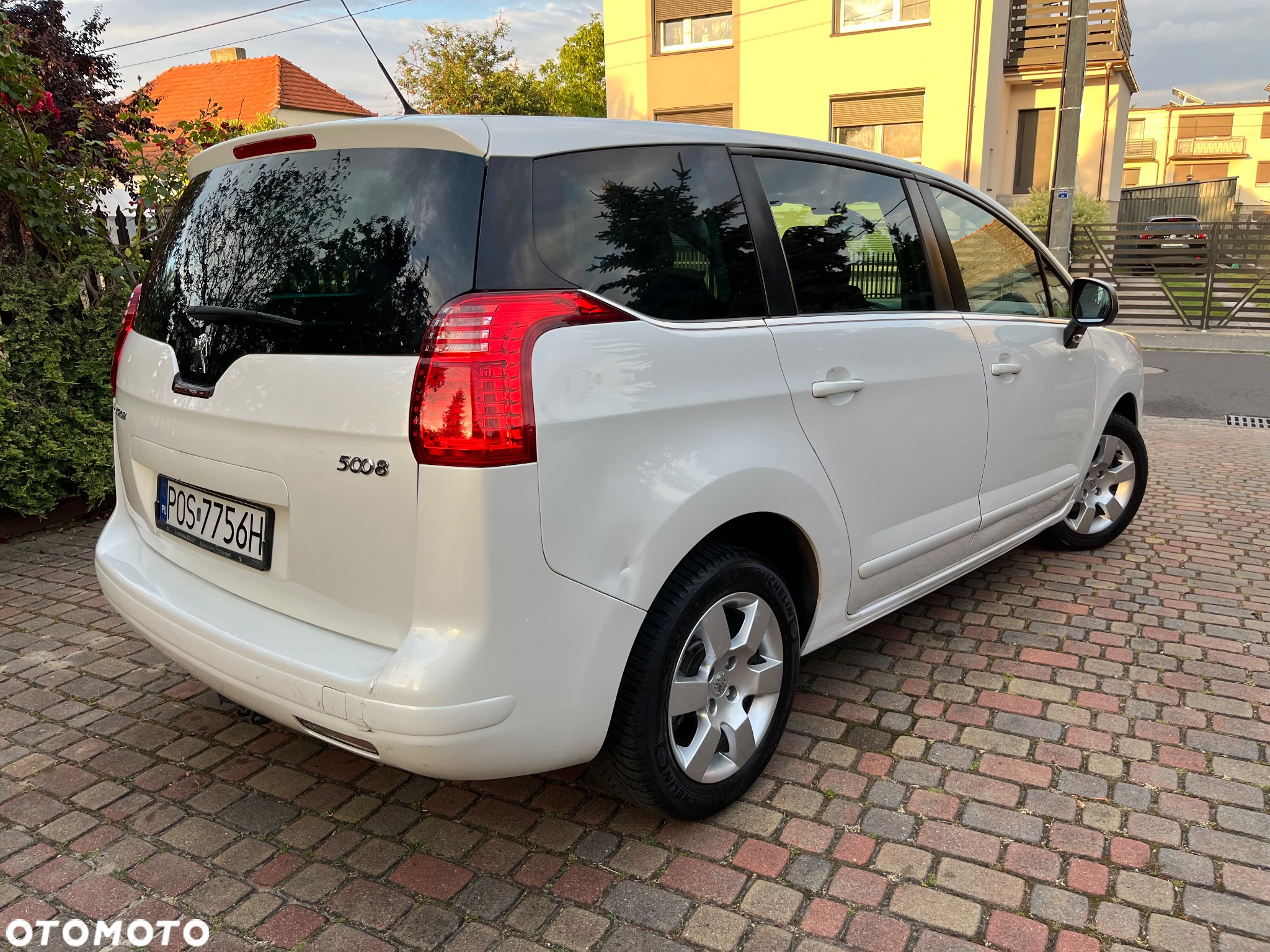 Peugeot 5008 1.6 HDi Active 7os - 9