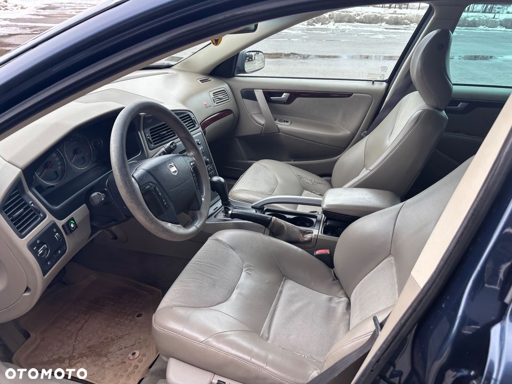 Volvo XC 70 AWD Momentum - 21