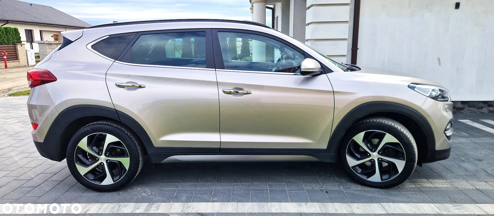 Hyundai Tucson 1.6 Turbo 2WD Navi - 4