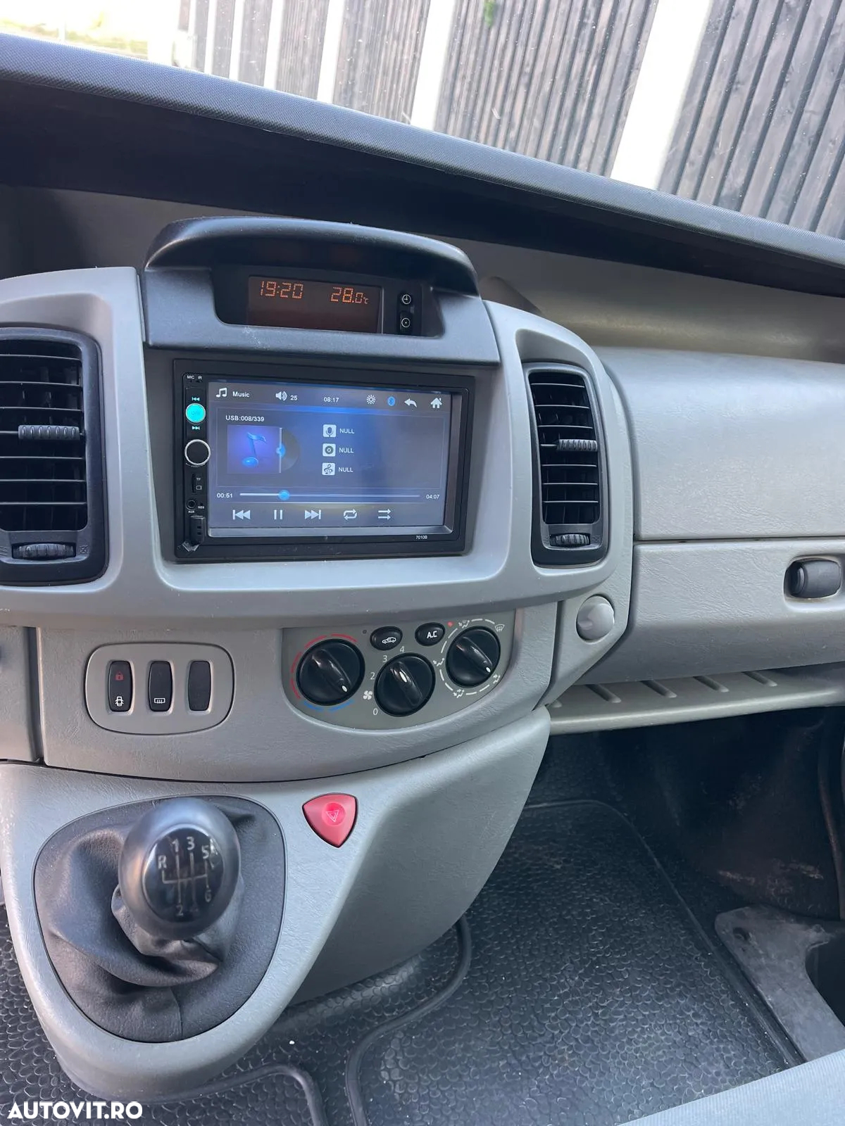 Opel Vivaro - 7
