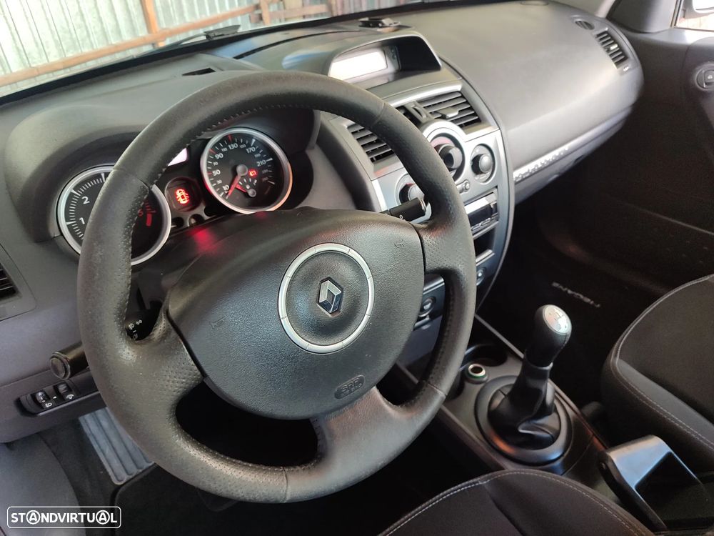 Renault Mégane 1.5 dCi Extreme - 11