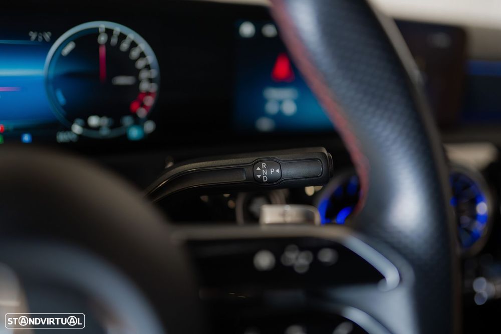 Mercedes-Benz A 250 e 8G-DCT AMG Line - 33