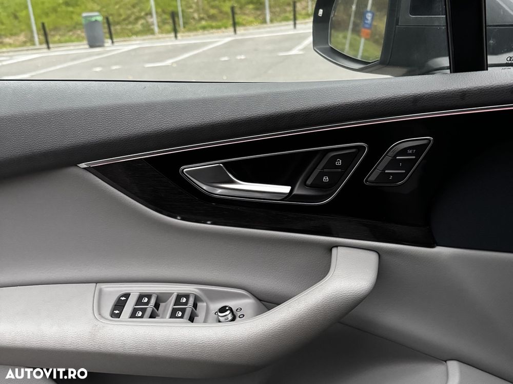 Audi Q7 3.0 TFSI Quattro Tiptronic - 26