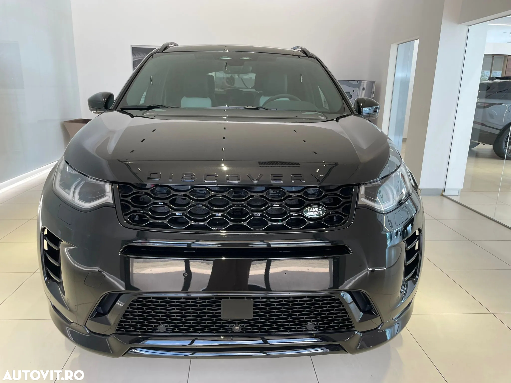 Land Rover Discovery Sport 2.0 D165 R-Dynamic MHEV SE - 2