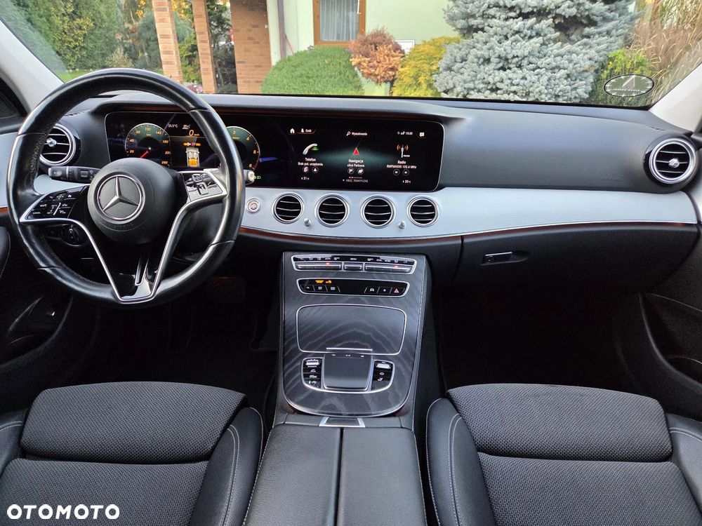 Mercedes-Benz Klasa E 220 d 9G-TRONIC AMG Line - 39