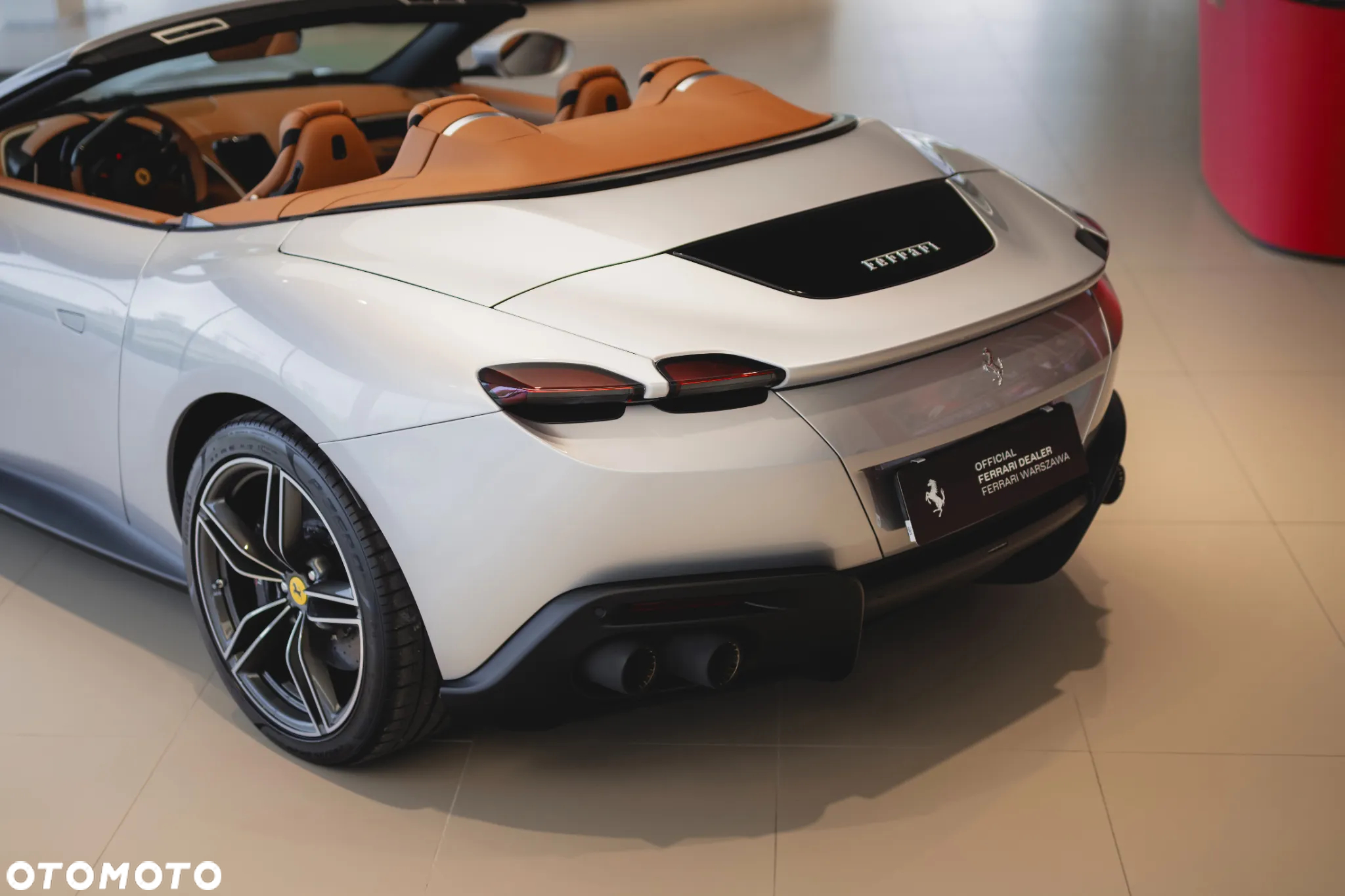 Ferrari Roma Spider - 10