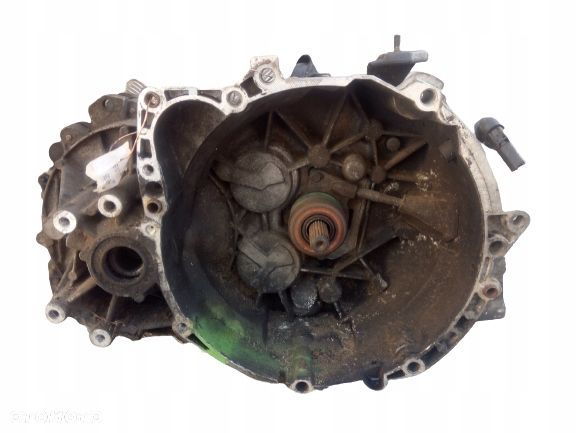 Volvo V40 S40 1.9 Dci Skrzynia Biegów 1023625