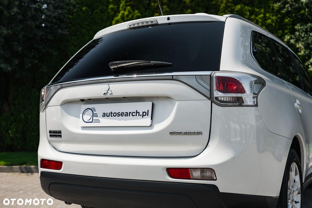 Mitsubishi Outlander 2.2 DID Intense - 36