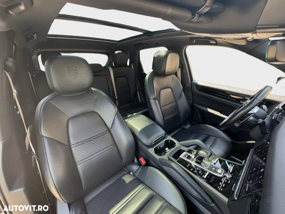 Porsche Cayenne Tiptronic S - 6