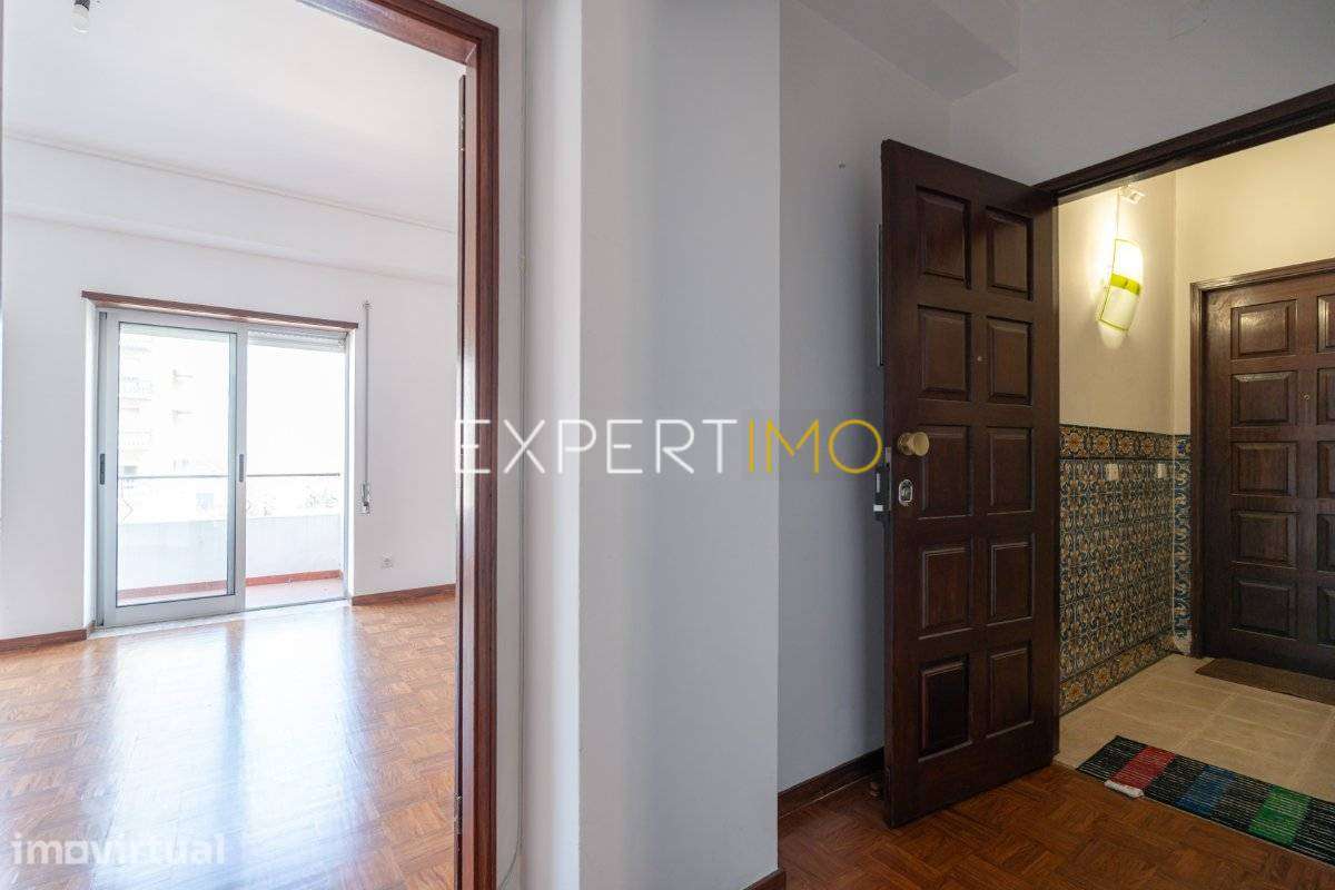 T2 para Arrendamento com Garagem | Celas – Av. Calouste Gulbenkian... - Grande imagem: 5/32