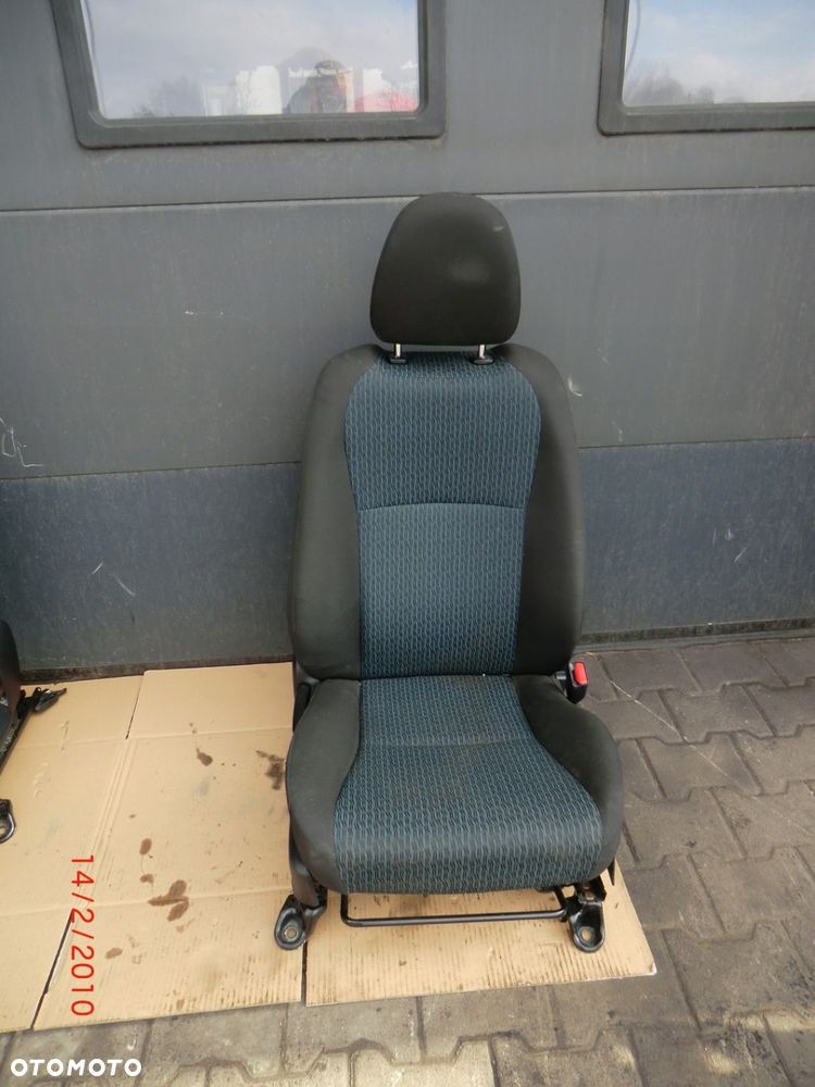 TOYOTA YARIS III 12-18 5D FOTELE PRZÓD  TYŁ KOMPLET EUROPA - 8