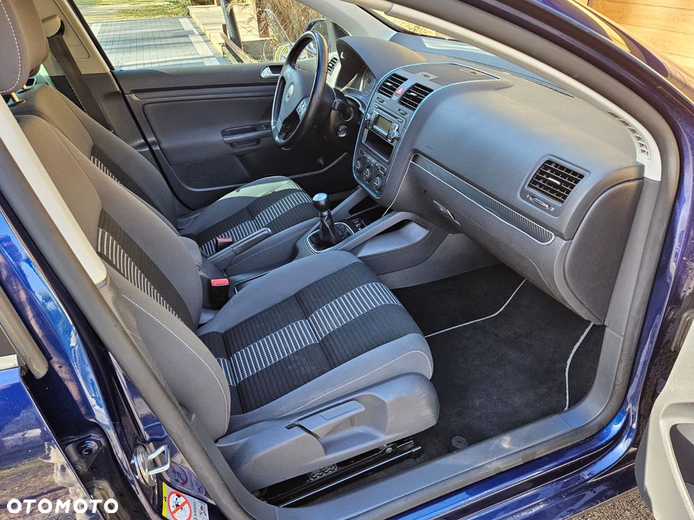 Volkswagen Golf - 13