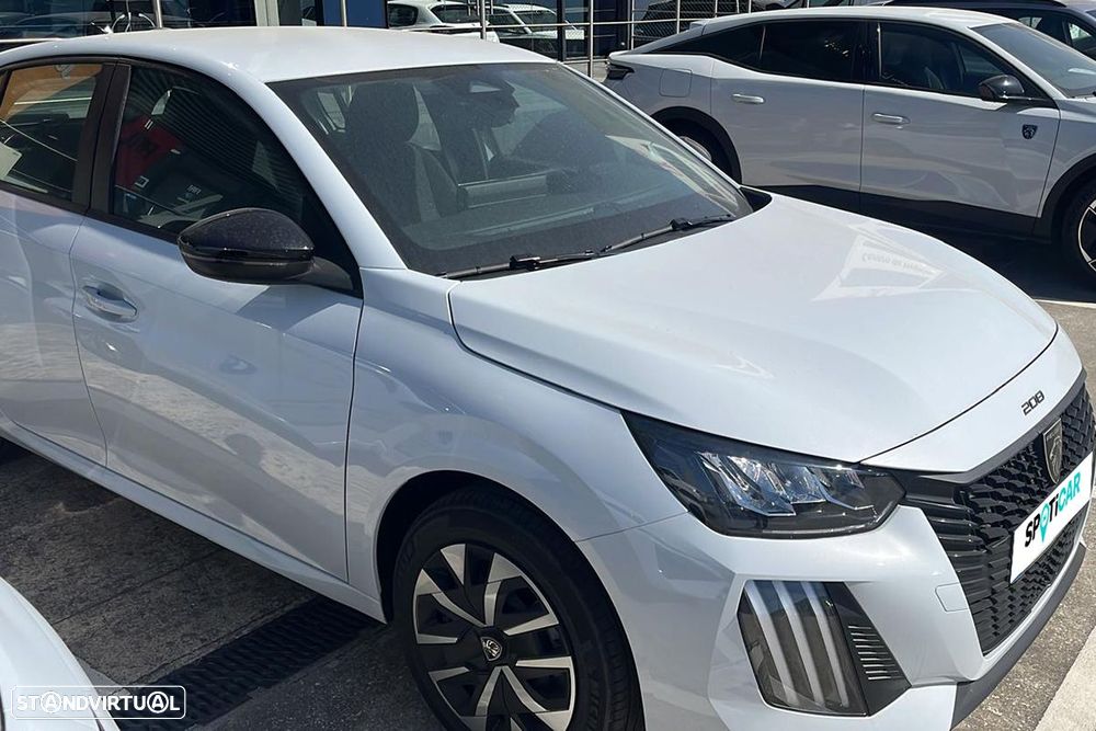 Peugeot e-208