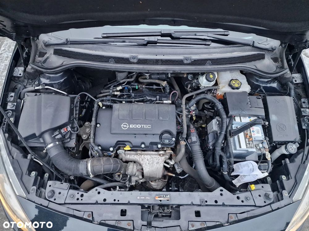 Opel Astra 1.4 Turbo Style - 26