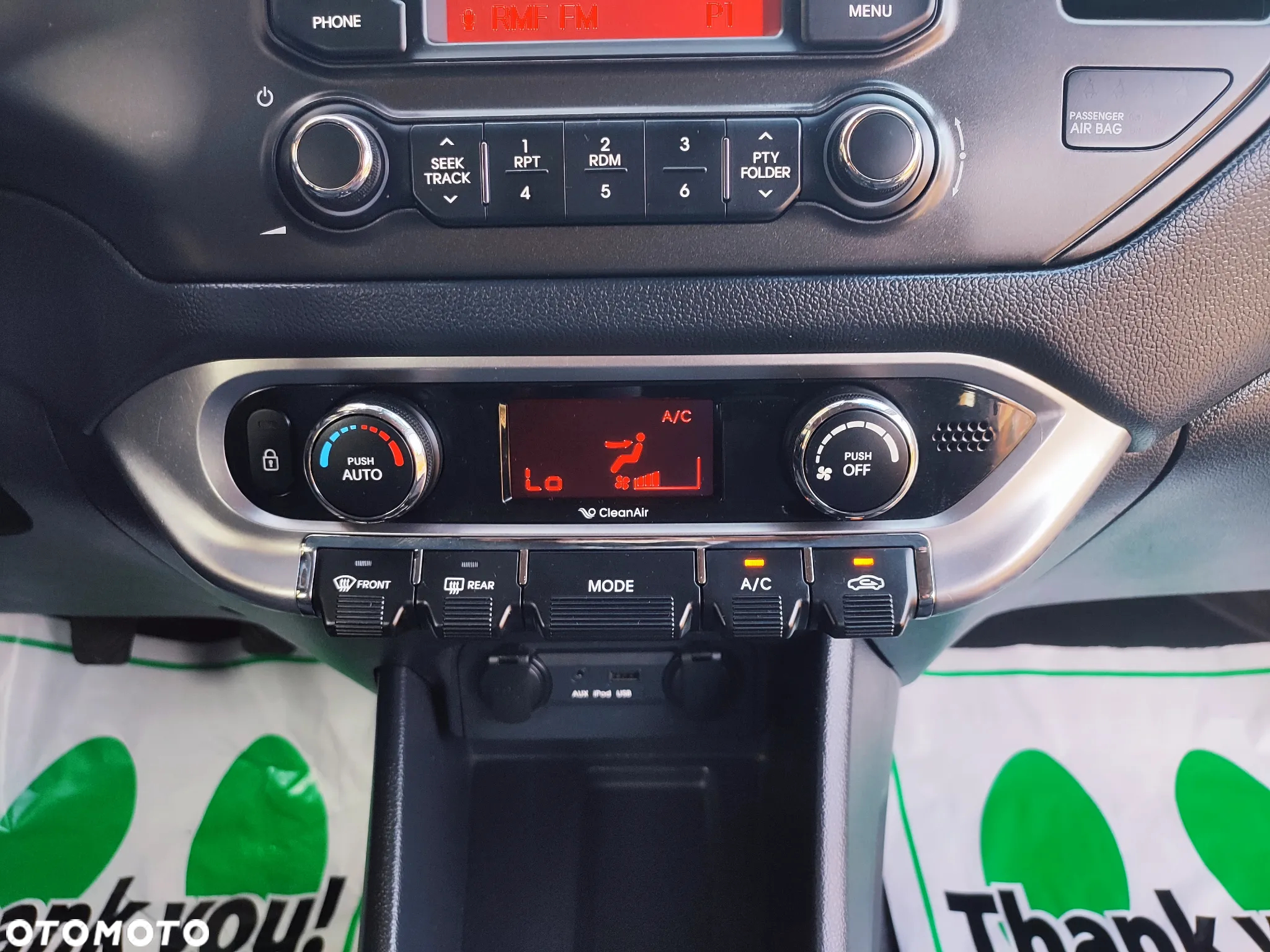 Kia Rio 1.4 Dream Team Edition - 28