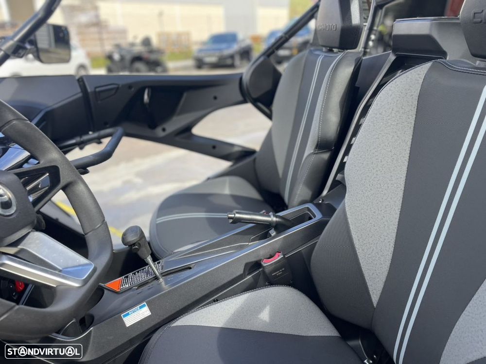 CF Moto Z Force 1000 Sport R - 10