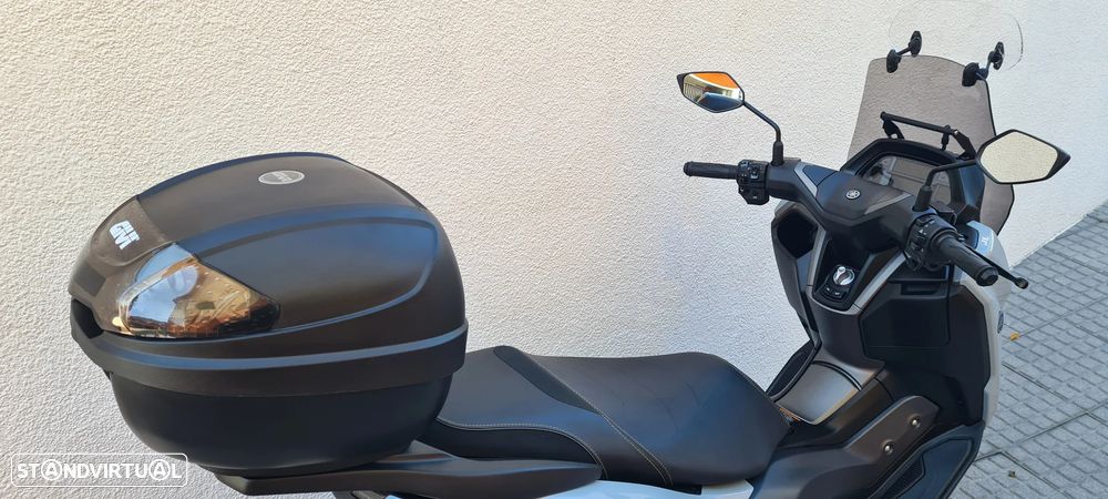 Yamaha NMAX 125 Tech MAX - 14