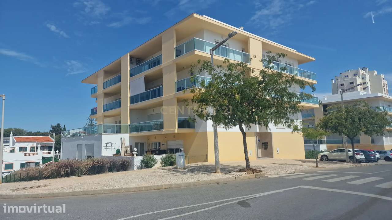 Apartamento T1 c/ garagem  novo de 2022 em Portimão - Grande imagem: 3/22