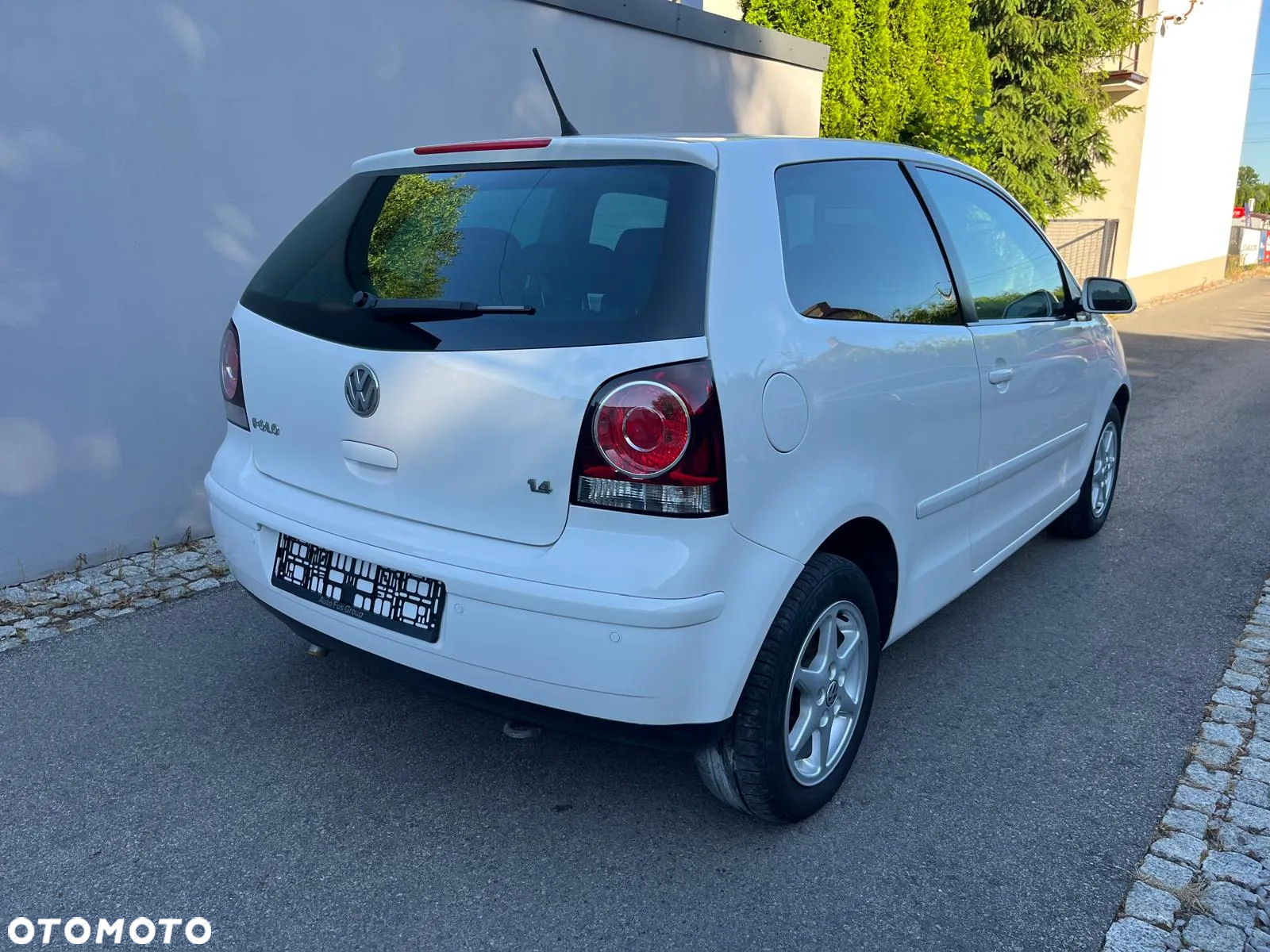Volkswagen Polo 1.4 16V Comfortline - 4