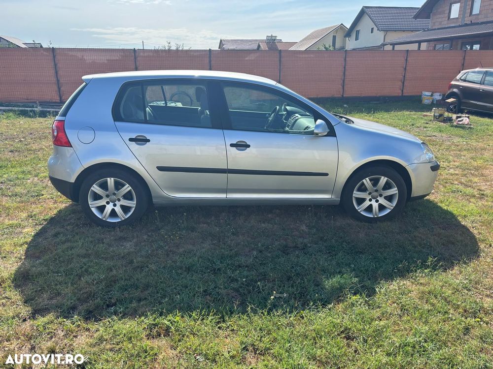 Volkswagen Golf - 17