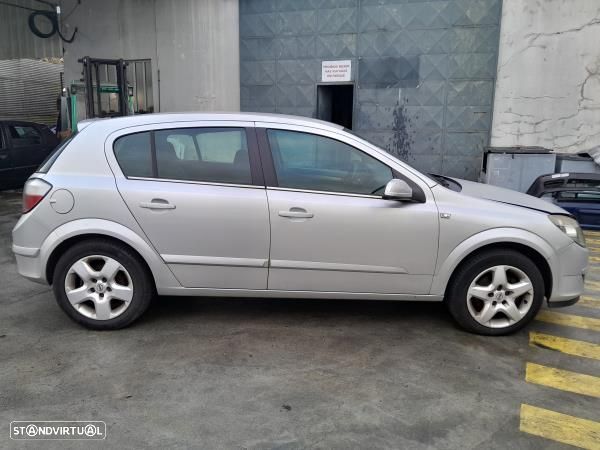 Para Peças Opel Astra H (A04) - 4