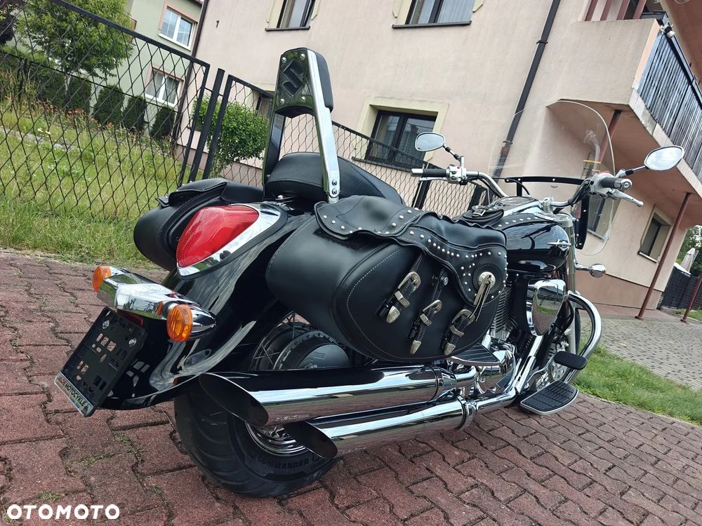 Suzuki Intruder - 5