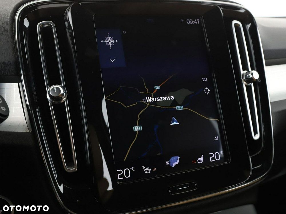 Volvo XC 40 D4 AWD Momentum Pro - 26