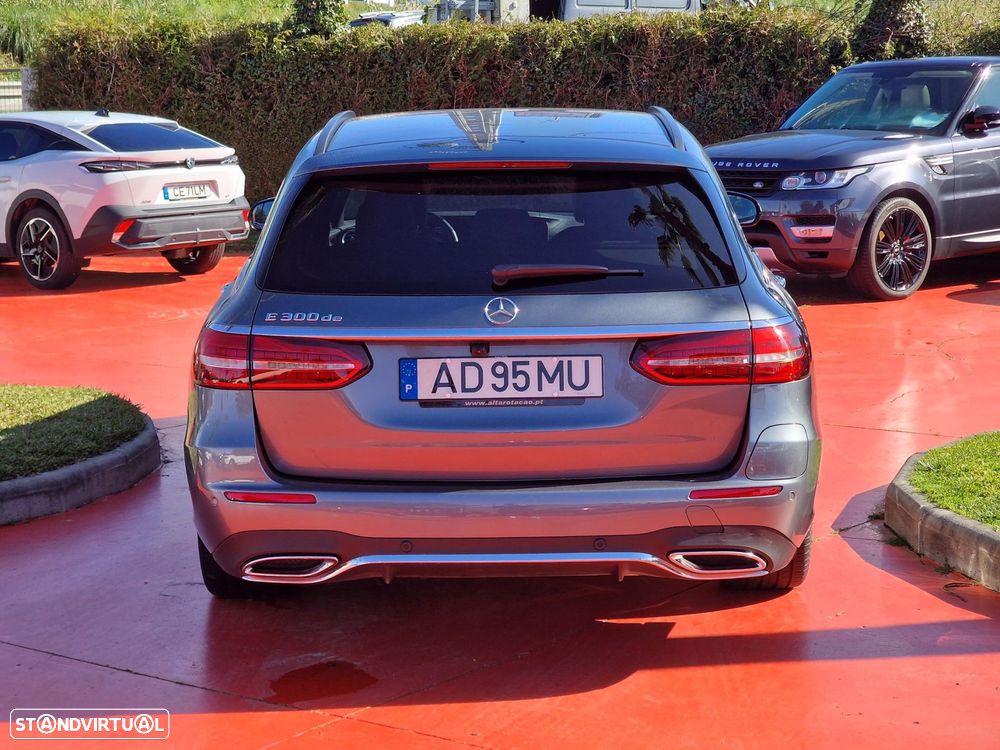 Mercedes-Benz E 300 de AMG Line - 5
