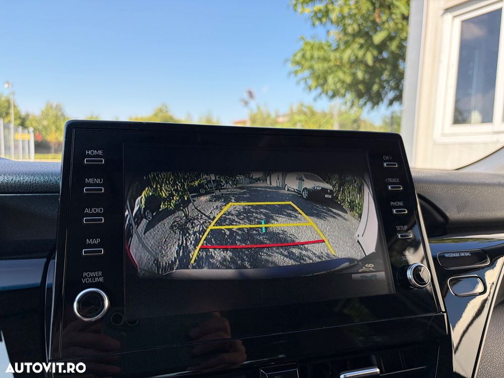 Toyota Camry 2.5 Exclusive - 24