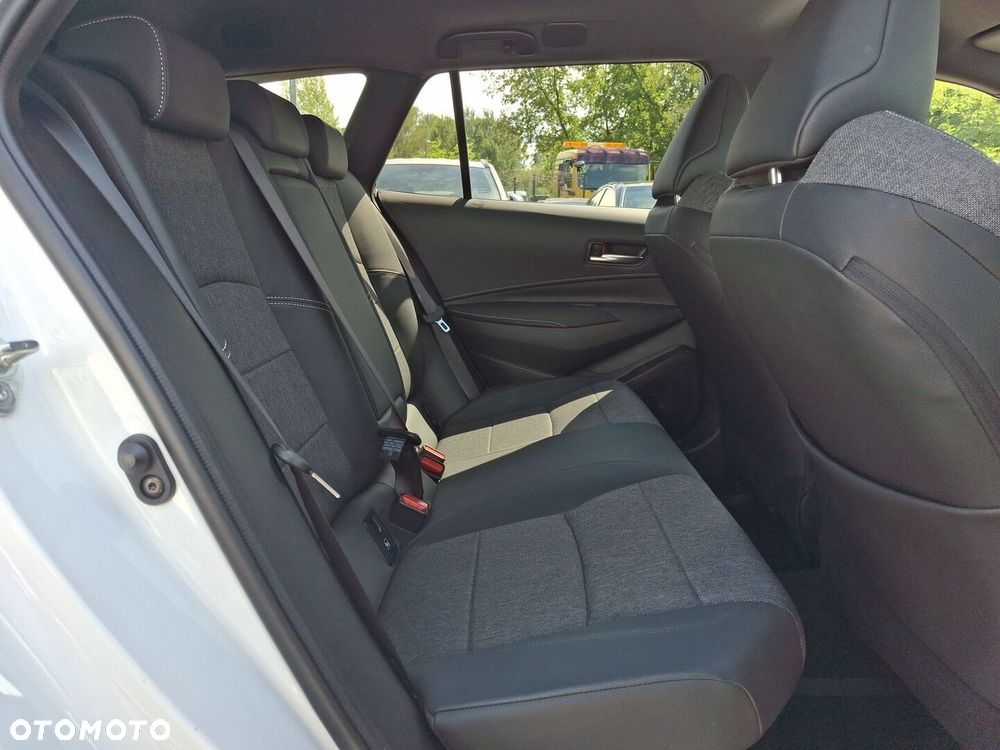 Toyota Corolla 1.8 Hybrid Style - 16
