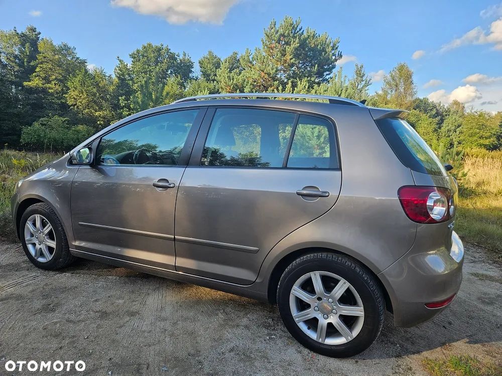 Volkswagen Golf Plus 1.6 TDI Comfortline - 9